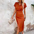 Elegant Women’s Midi Summer Dress – V-Neck Design with Subtle Slit