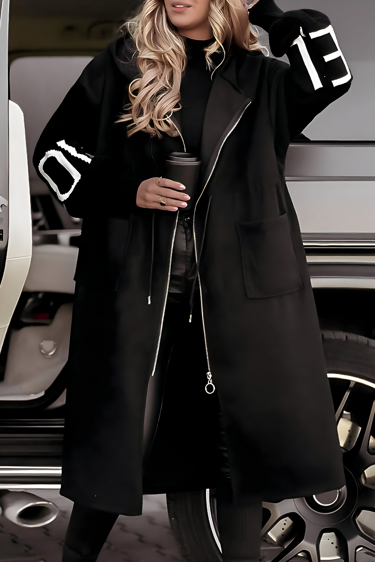 Felicia™ | Women's Jacket with Knitted Sleeves & Hood