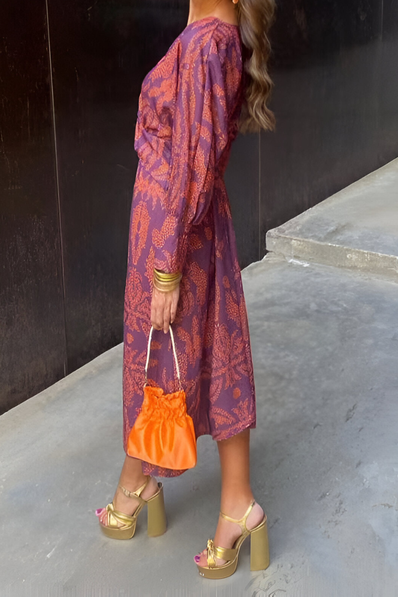 Elegant midi dress with twist detail and floral pattern – Timeless and stylish