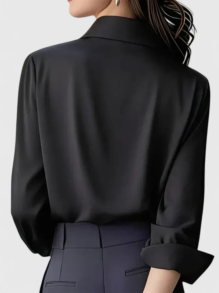 Melvaya Relaxed Top with Button Details