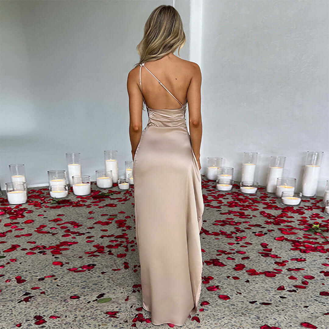 Amyah | Evening Dress with High Slit and One-Shoulder