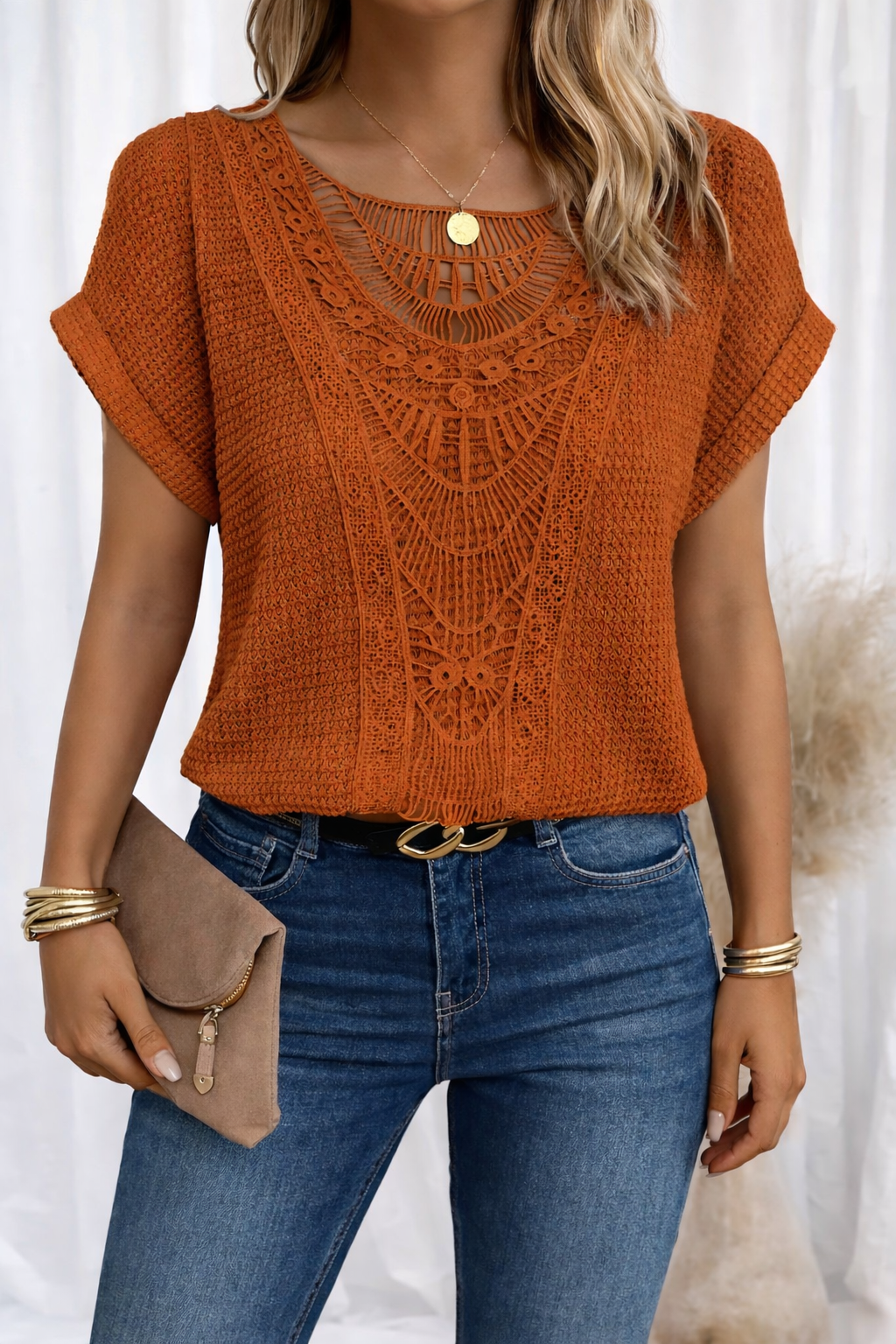 Rosa Timeless Round Neck Top