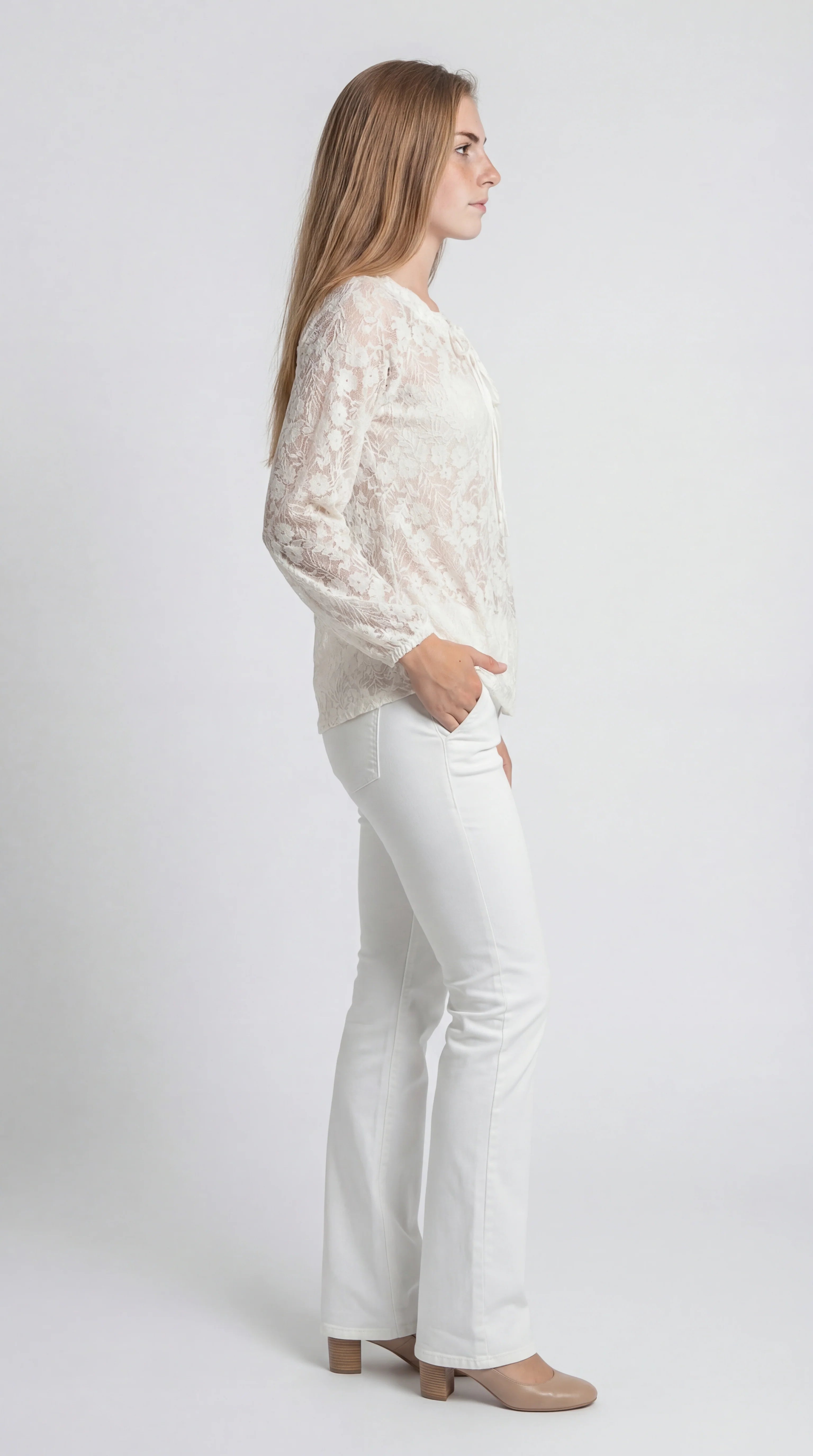 Top | Long Sleeves | Round Neck | Lace Design