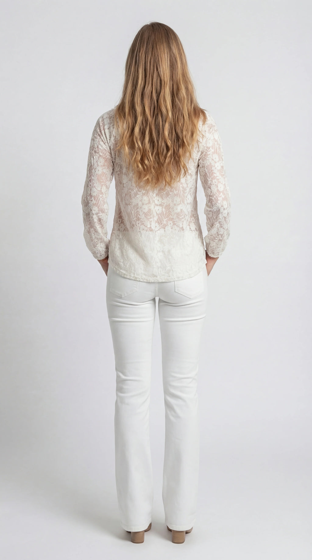 Top | Long Sleeves | Round Neck | Lace Design
