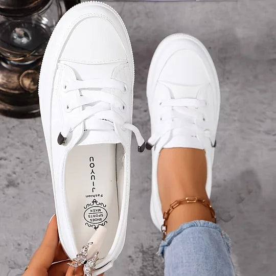 Women's Low Shoes with Ergonomic Sole