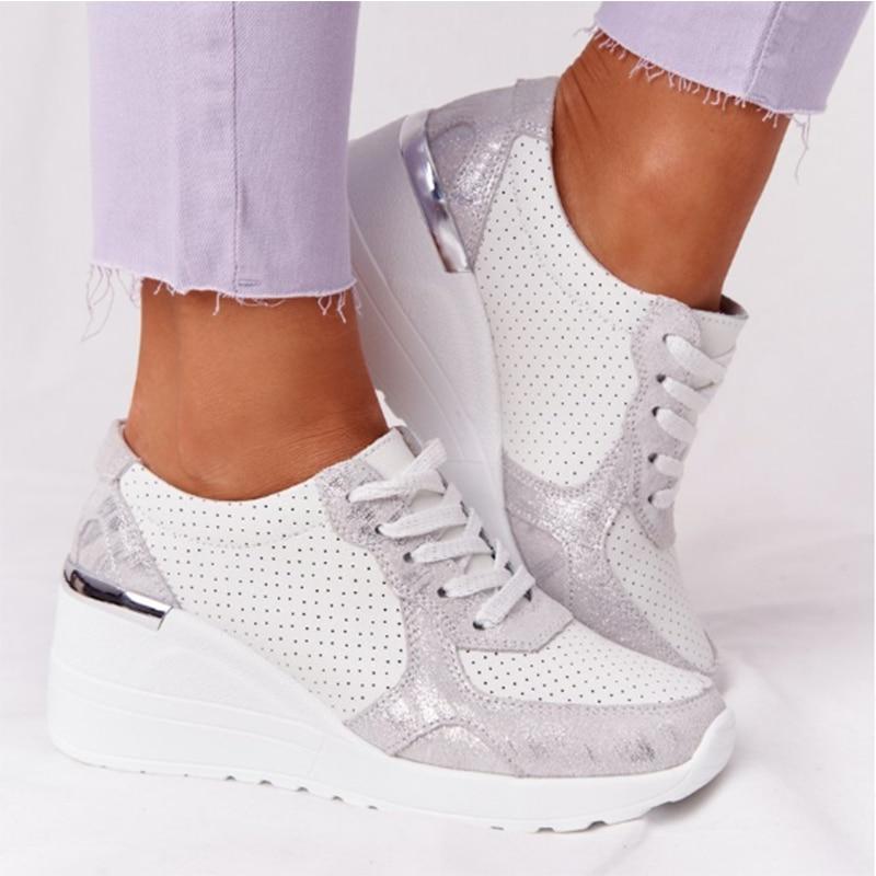 Women's Sneakers with Reinforced Sole