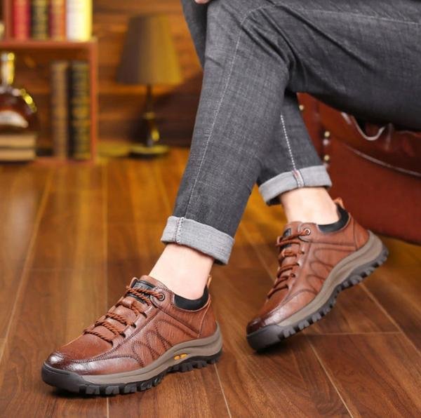 Men's Shoes with Anti-Slip Sole and Regular Fit
