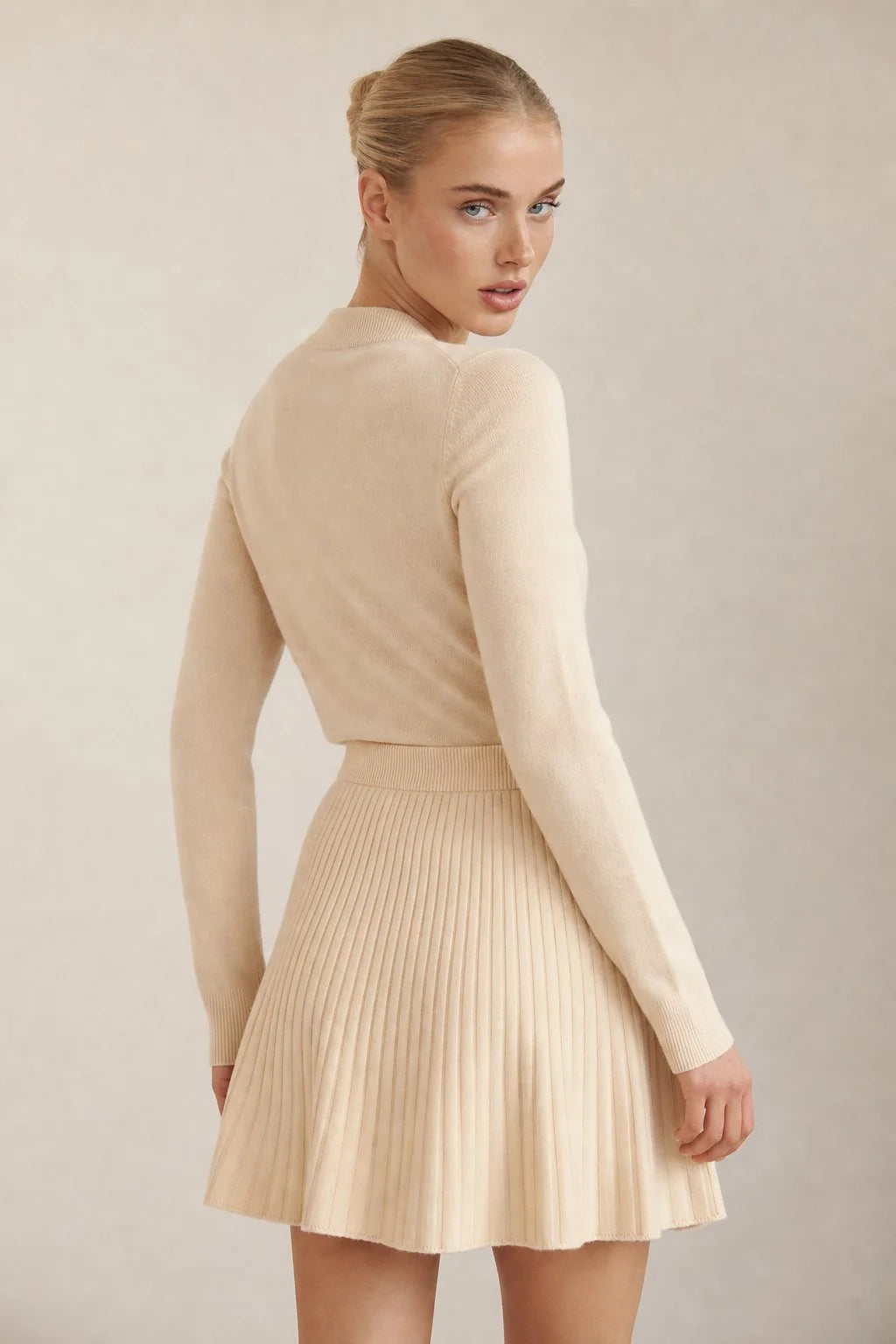 High-Waist Merino Wool Mini Skirt with Flared Fit for Women 3
