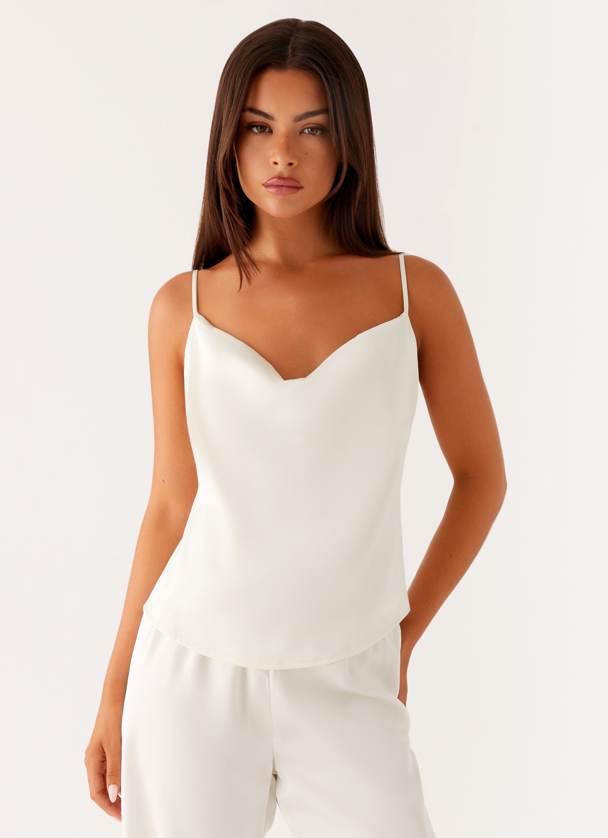 Lorelei White Top – Elegant Drape