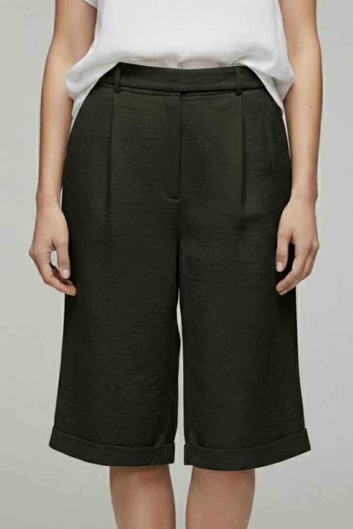Lieke | Elegant Women’s Shorts with High Waist and Rolled Hem