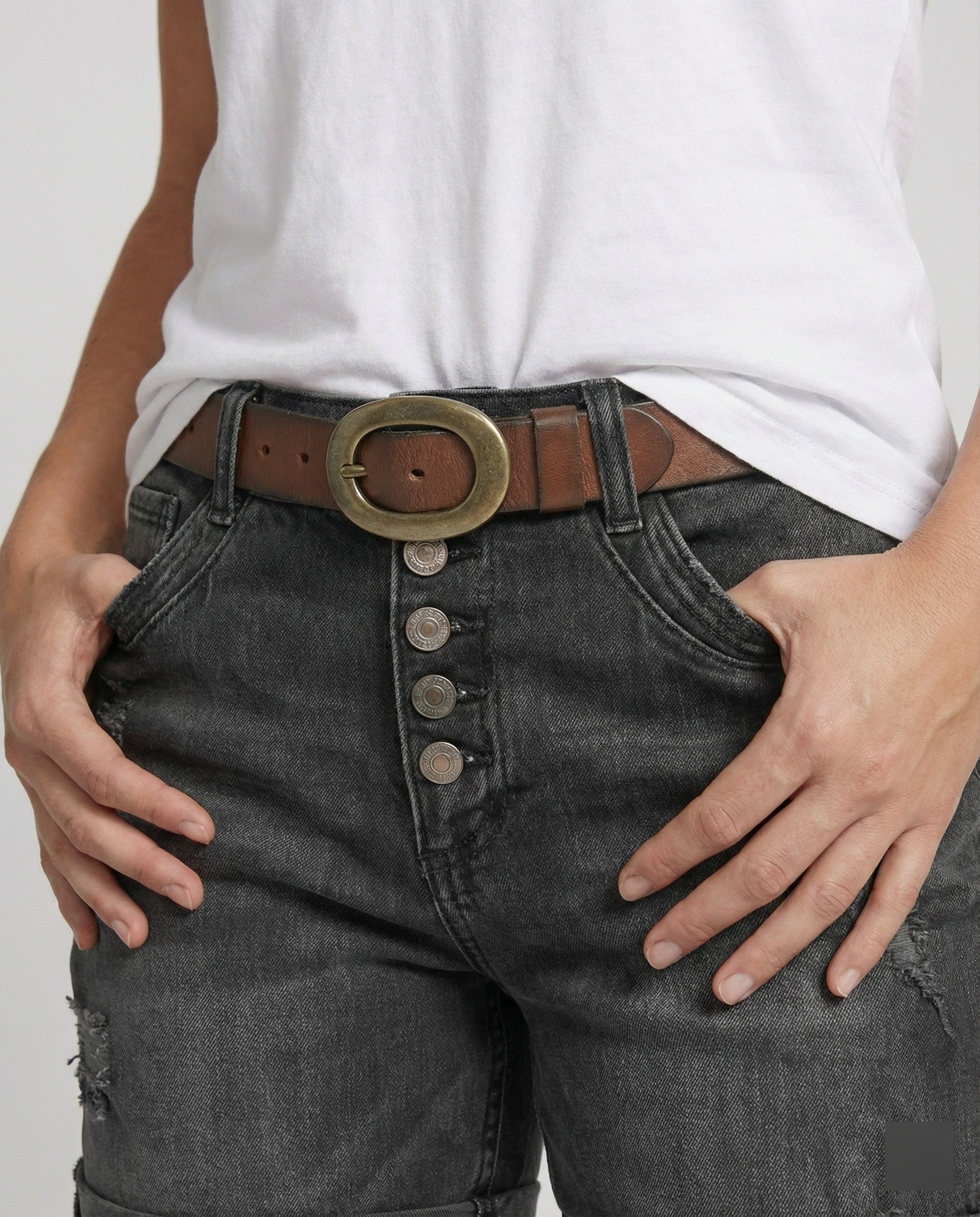 Marlies | Women’s Distressed Denim Shorts