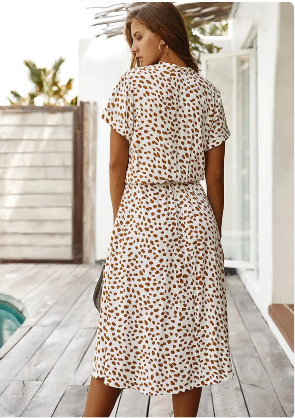 Sienna Relaxed Midi Dress with V-Neckline