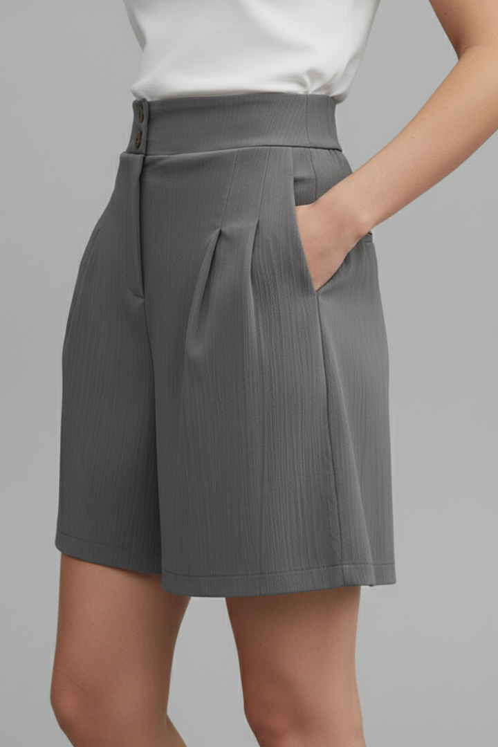 Noortje | Stylish Women’s Shorts with Wide Legs and High Waist