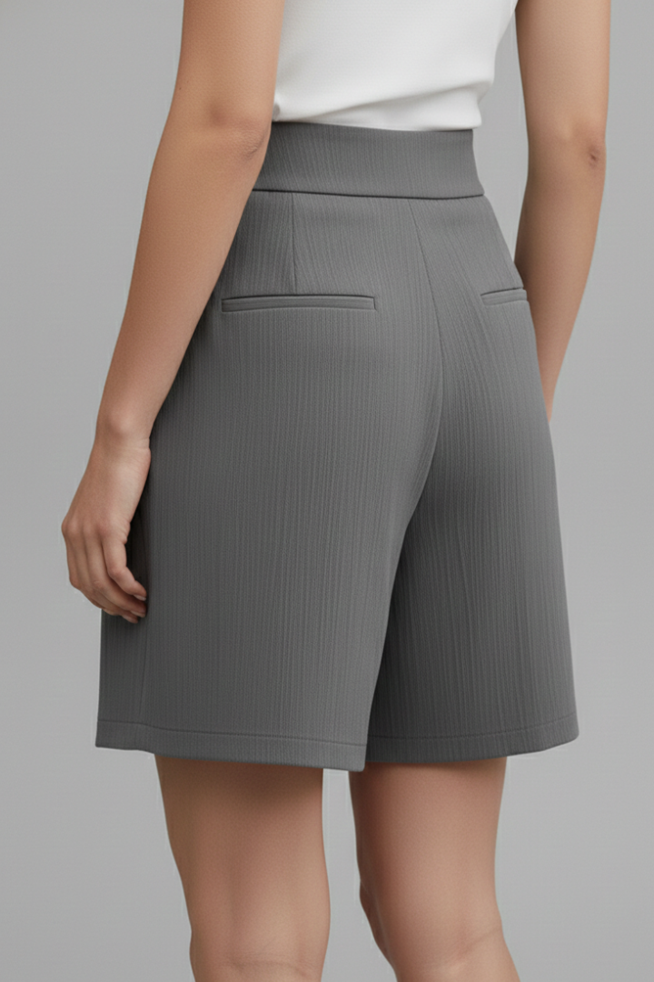 Noortje | Stylish Women’s Shorts with Wide Legs and High Waist