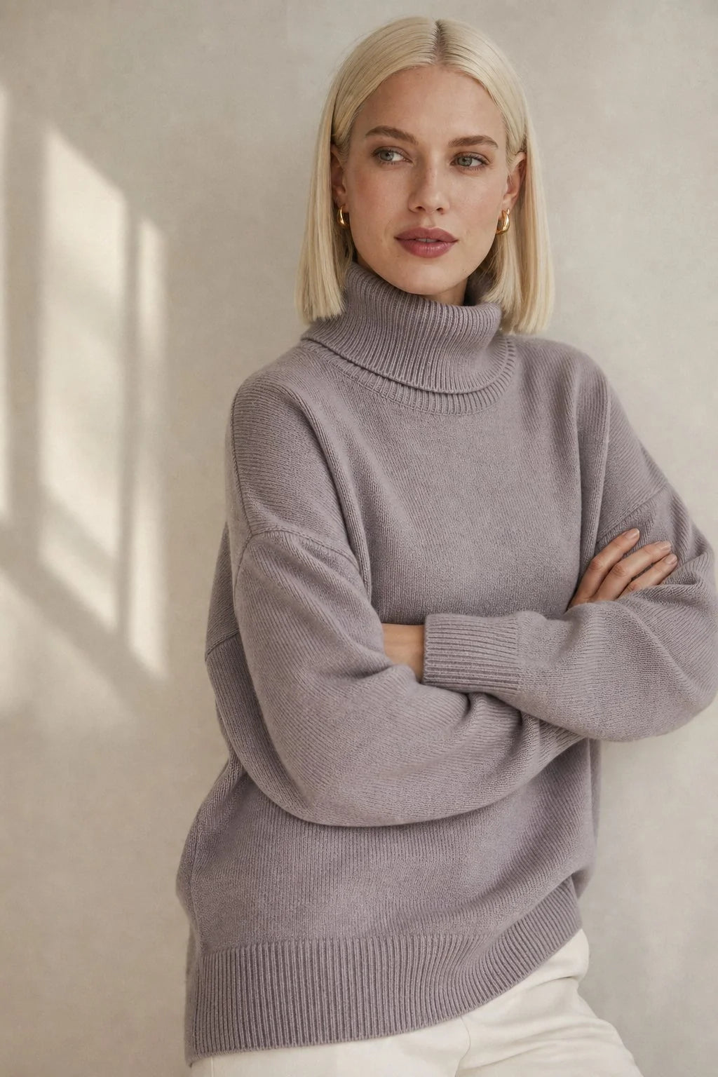 Oversized Turtleneck Sweater in Merino Wool Blend for Cozy Comfort 2