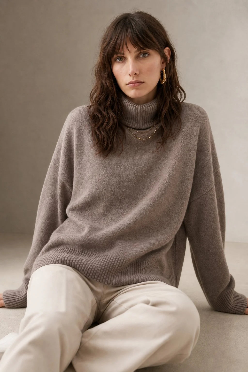 Oversized Turtleneck Sweater in Merino Wool Blend for Cozy Comfort 3