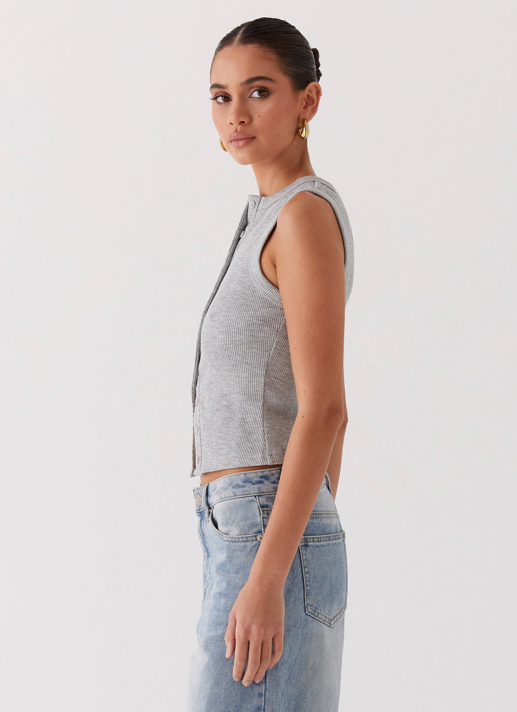 Nolani Ribbed Tank Top – Sleeveless Top with Button Closure