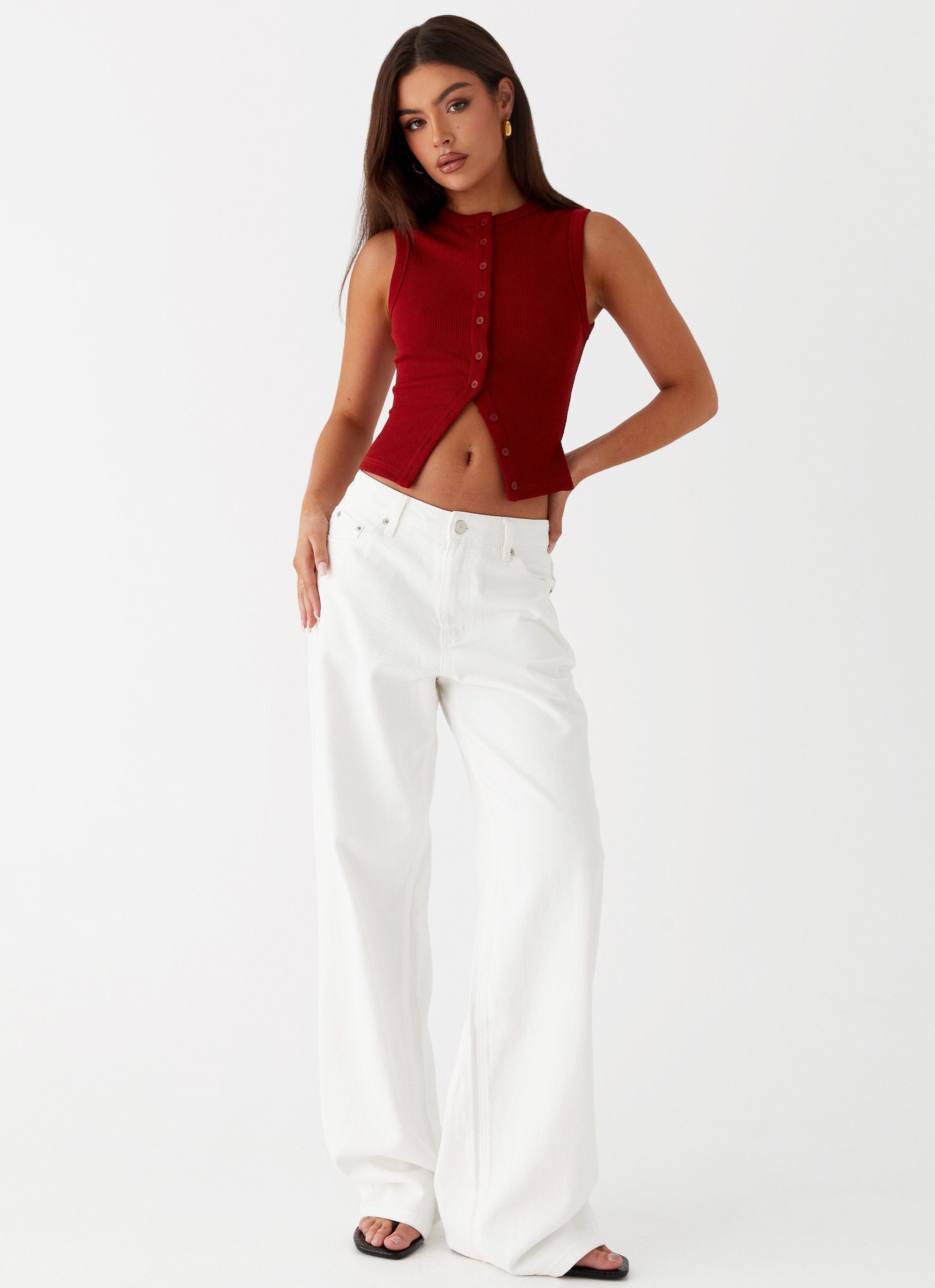 Nolani Ribbed Tank Top – Sleeveless Top with Button Closure