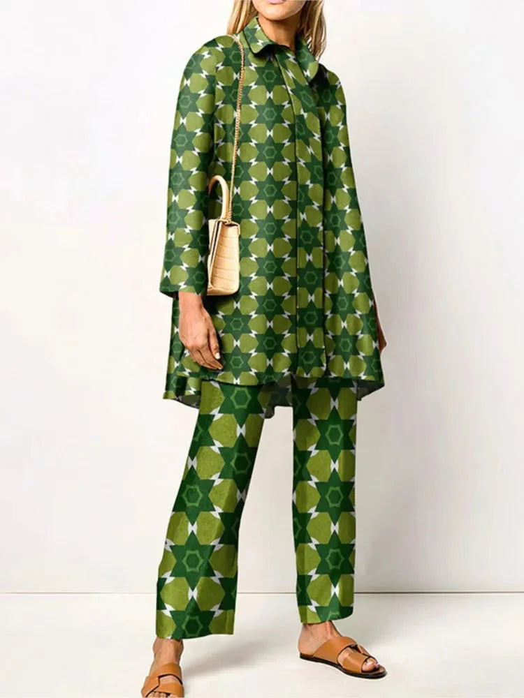 Elegant vintage two-piece set for women – Fashionable blouse and trousers