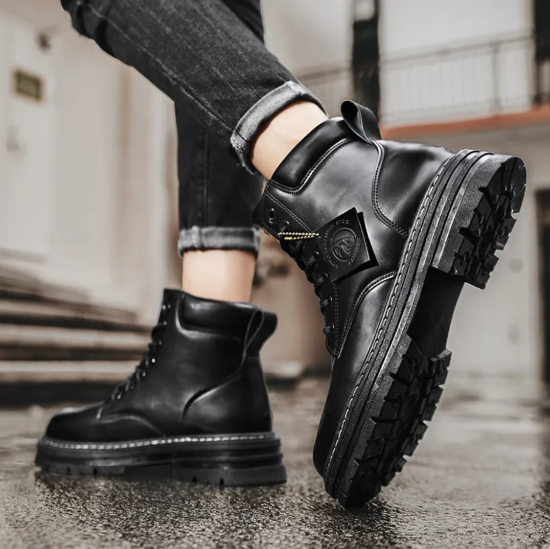 Timber™ – Comfortable Men's Lace-Up Boots