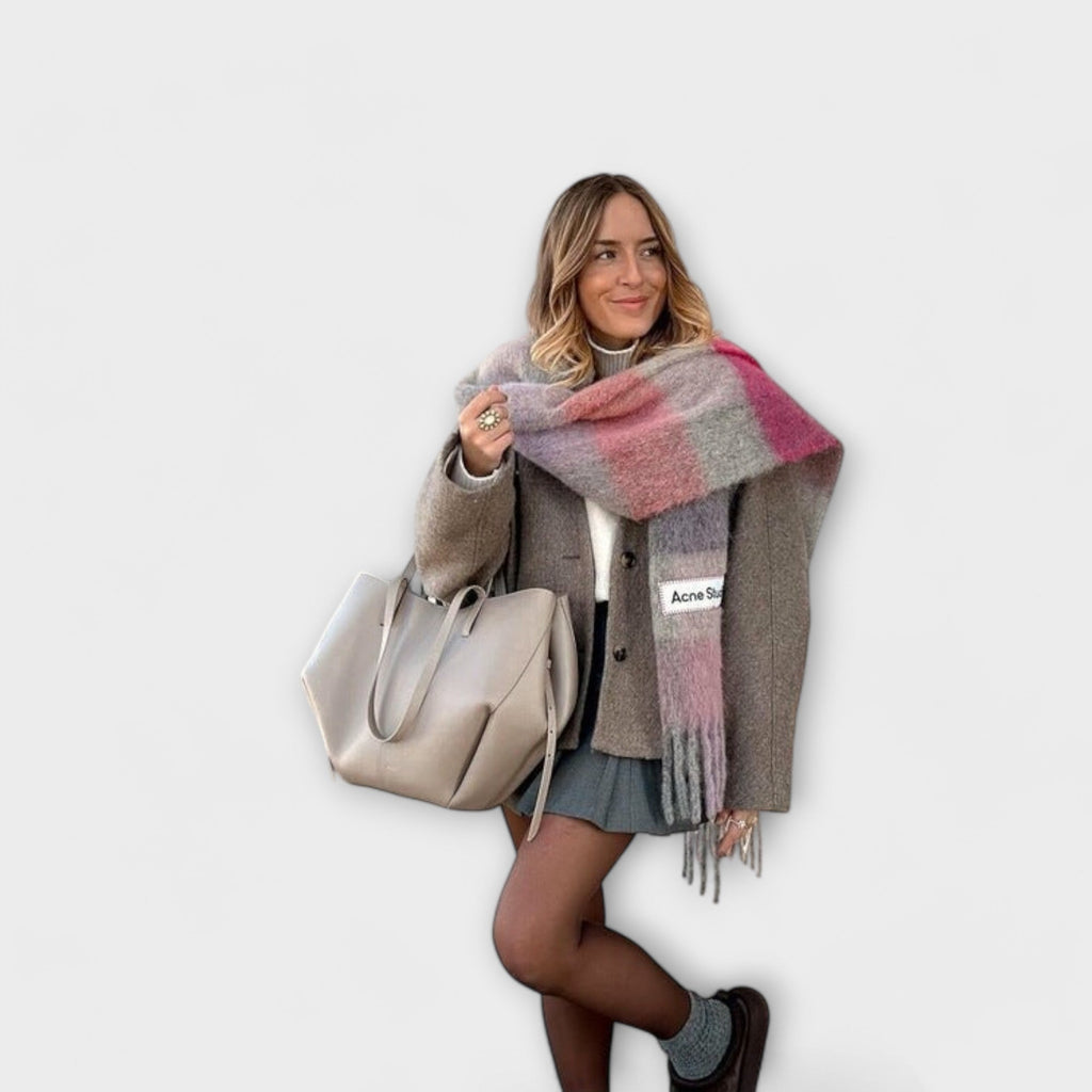 Zoe | Women's Spacious Handbag in a Modern Design for Summer Use