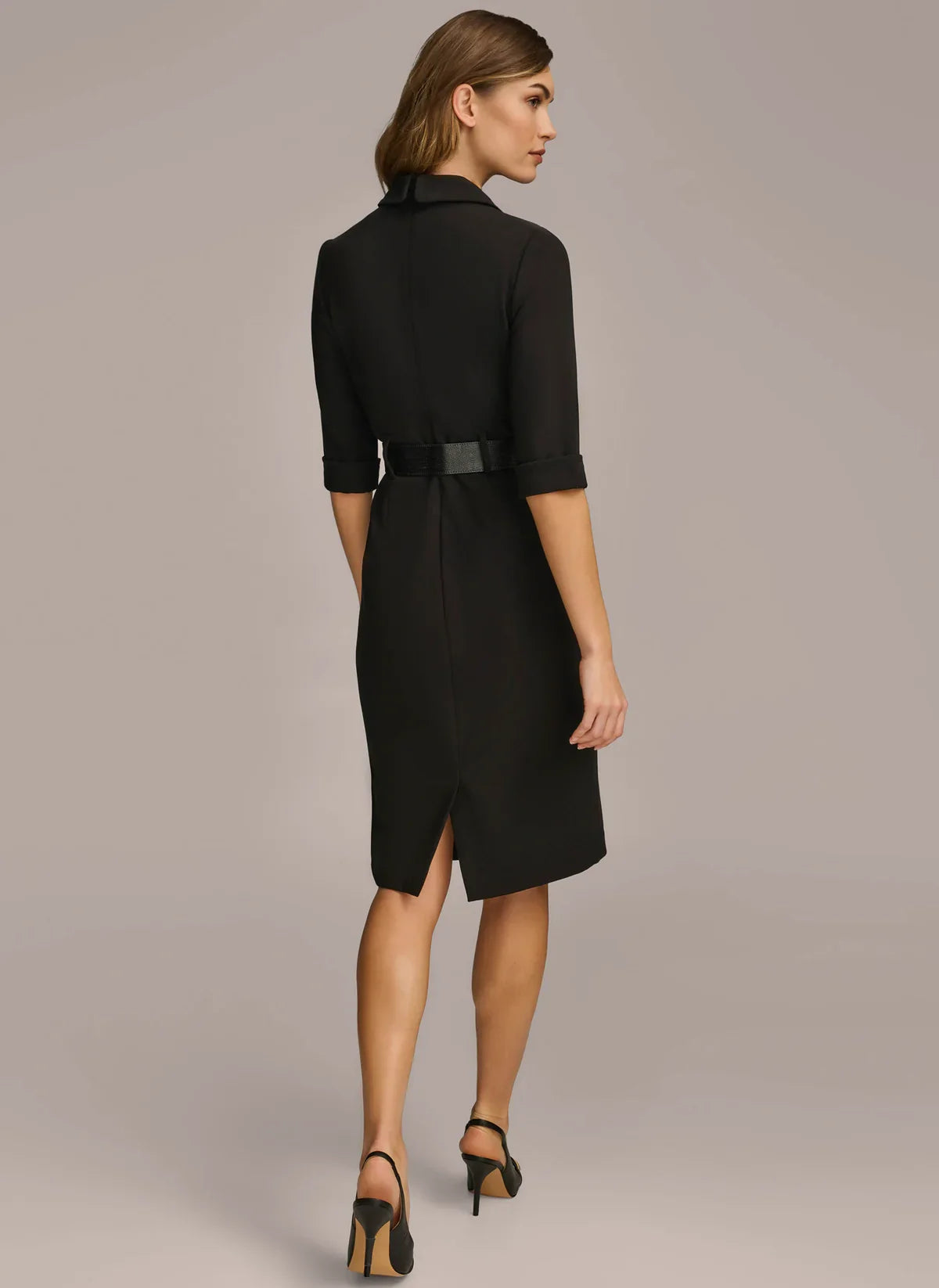 Structured women's blazer dress featuring a stylish A-line skirt and a belted waist, perfect for versatile office or evening wear. 2
