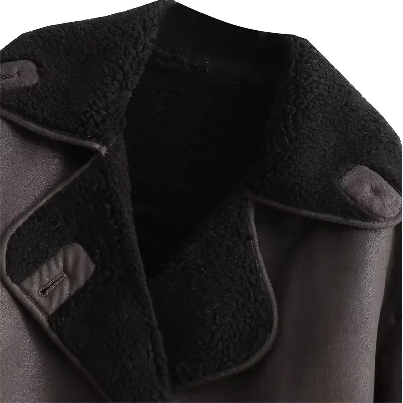 Tailored Fit Women's Jacket with Wide Collar for Transitional Weather 6