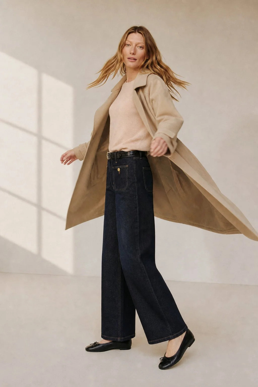 Wide-Leg High-Waist Jeans with Front Pockets for Effortless Style 4