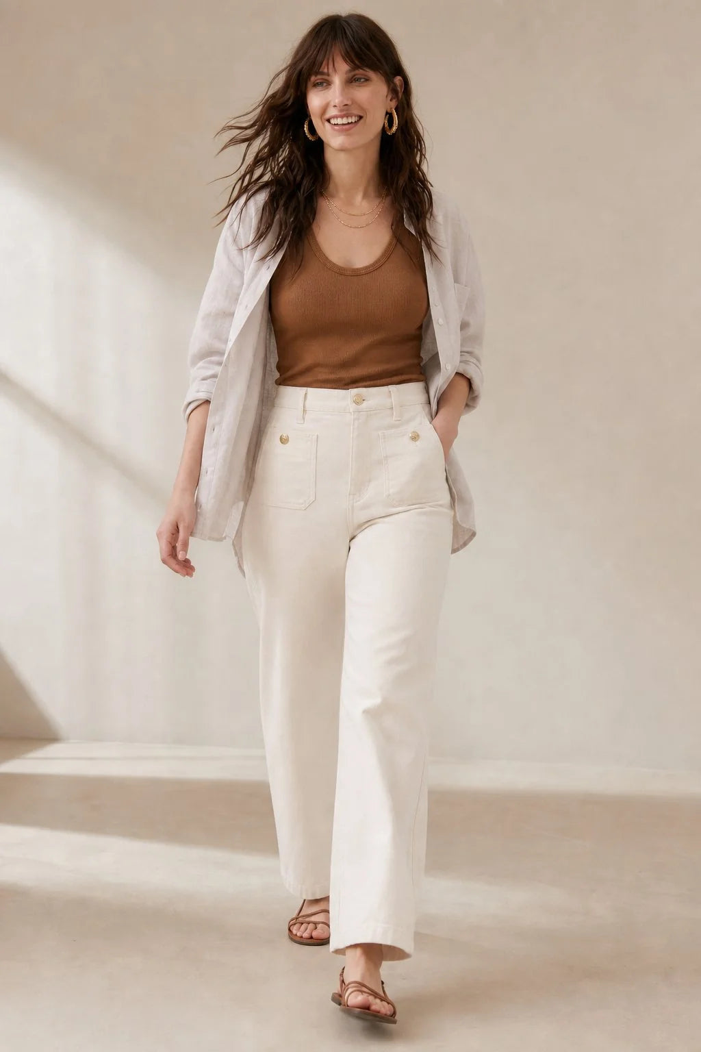 Wide-Leg High-Waist Jeans with Front Pockets for Effortless Style 7