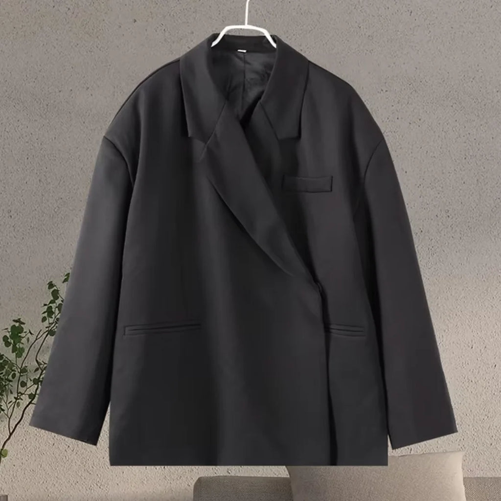 Women's Oversized Black Blazer with Modern Fit and Clean Lines 4