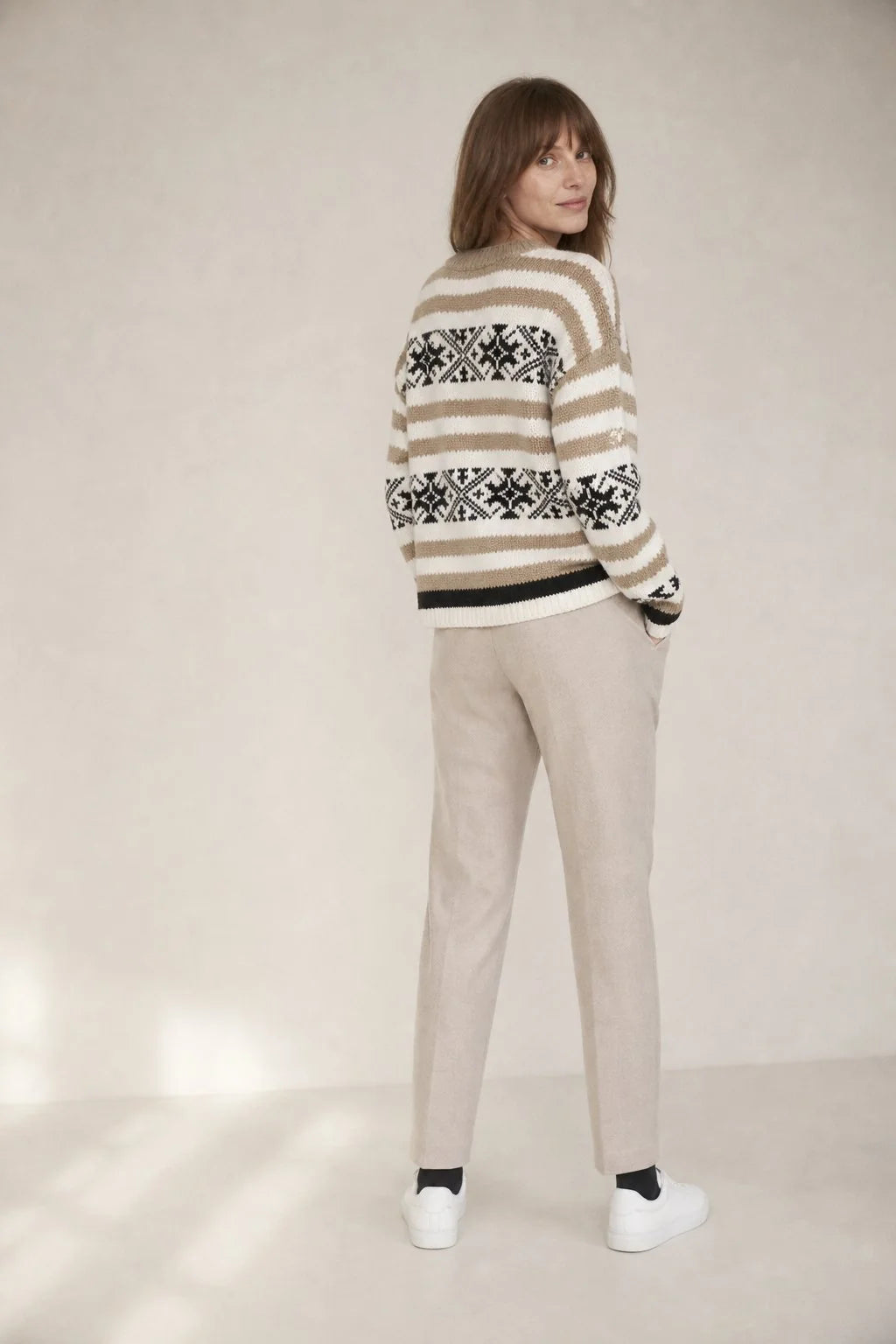 Womens Black Wool Blend Straight-Leg Trousers for Cold Weather 4