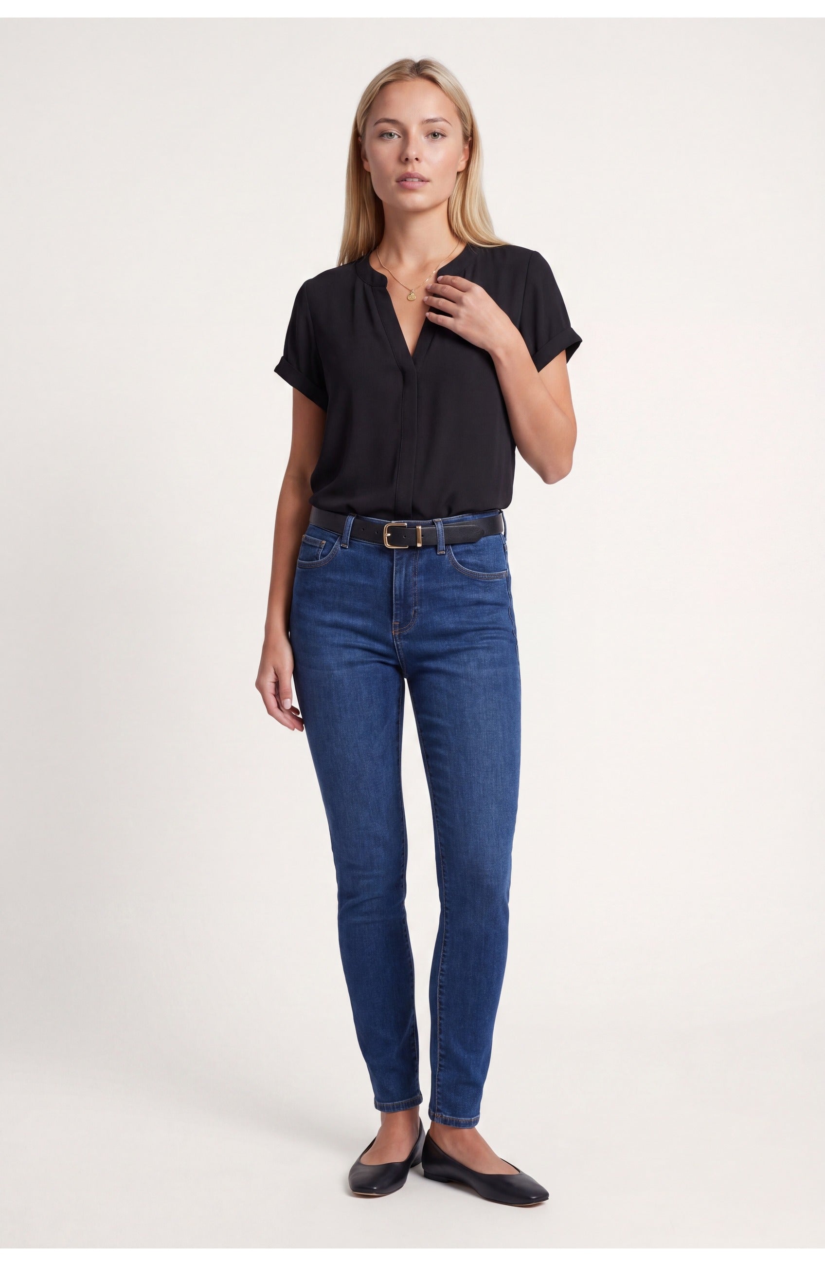 Adèle Women’s Top | V-Neck | Pleated Detail