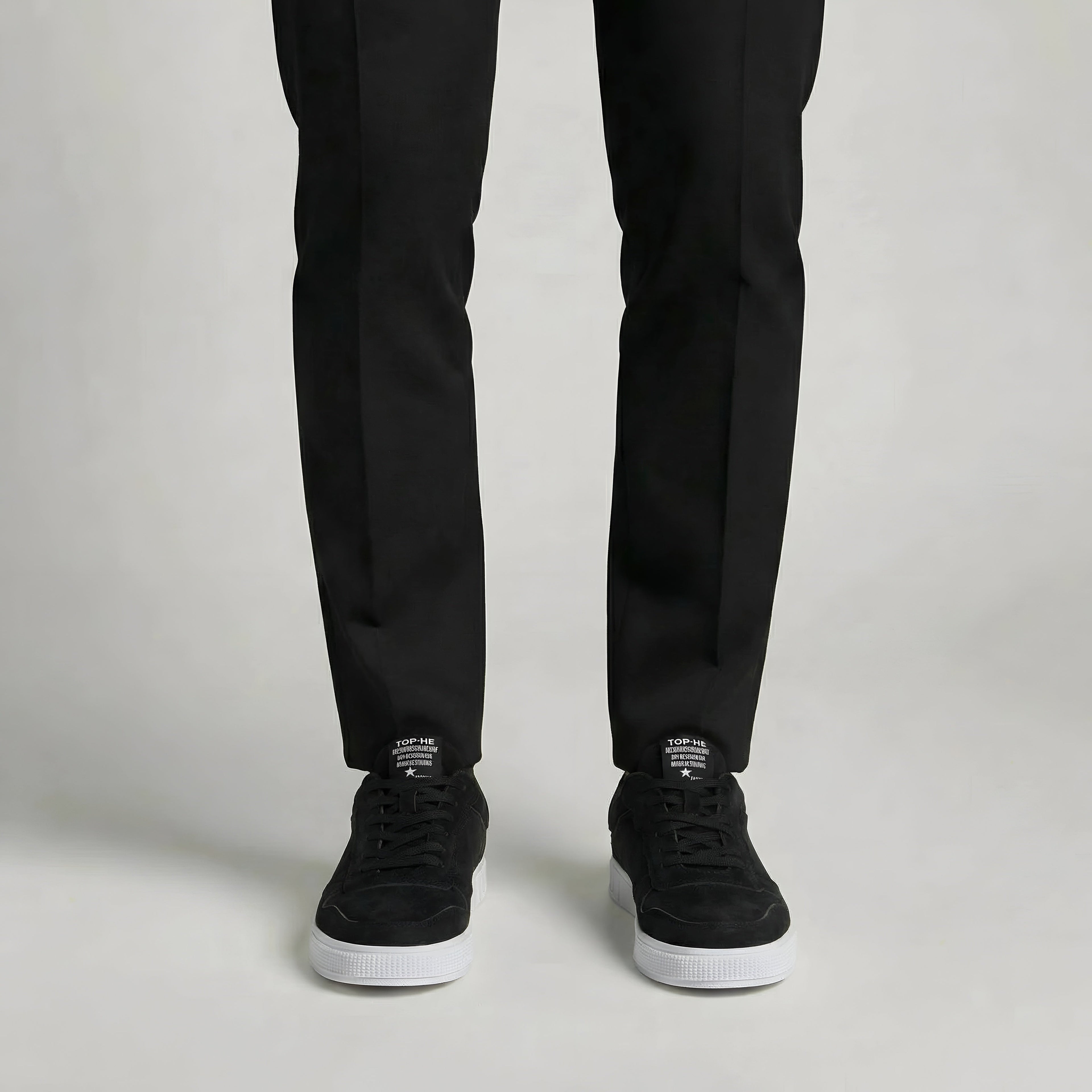 Men's Casual Lace-Up Sneakers with Low-Top Design and Comfortable Everyday Wear