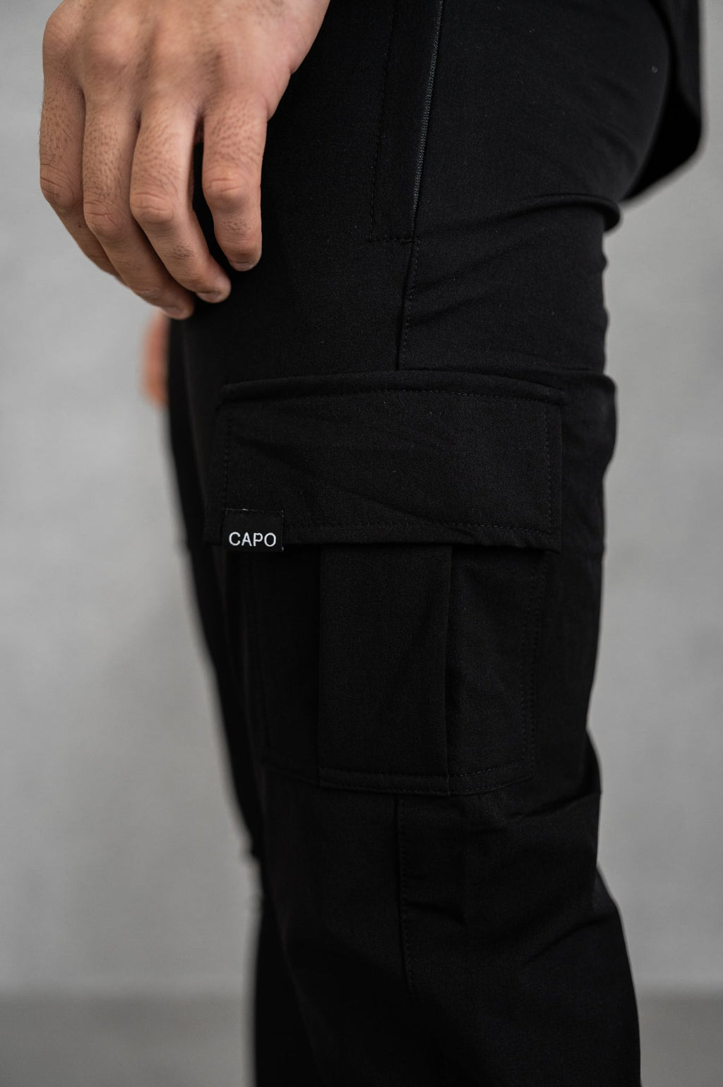 Men's Slim-Fit Cargo Pants with Side Pockets and Elastic Waistband