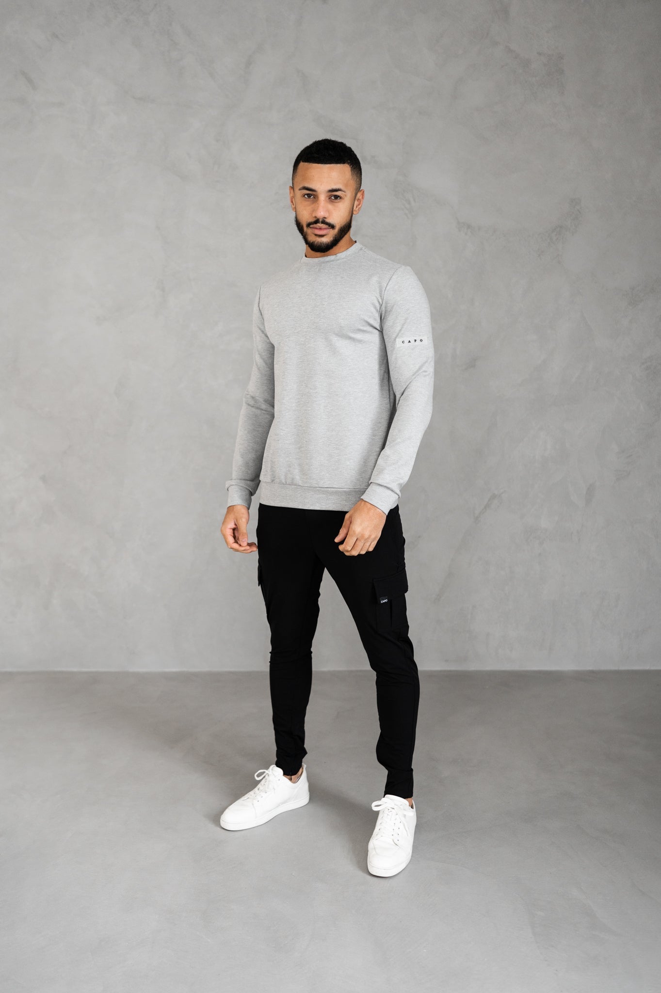 Men's Slim-Fit Cargo Pants with Side Pockets and Elastic Waistband