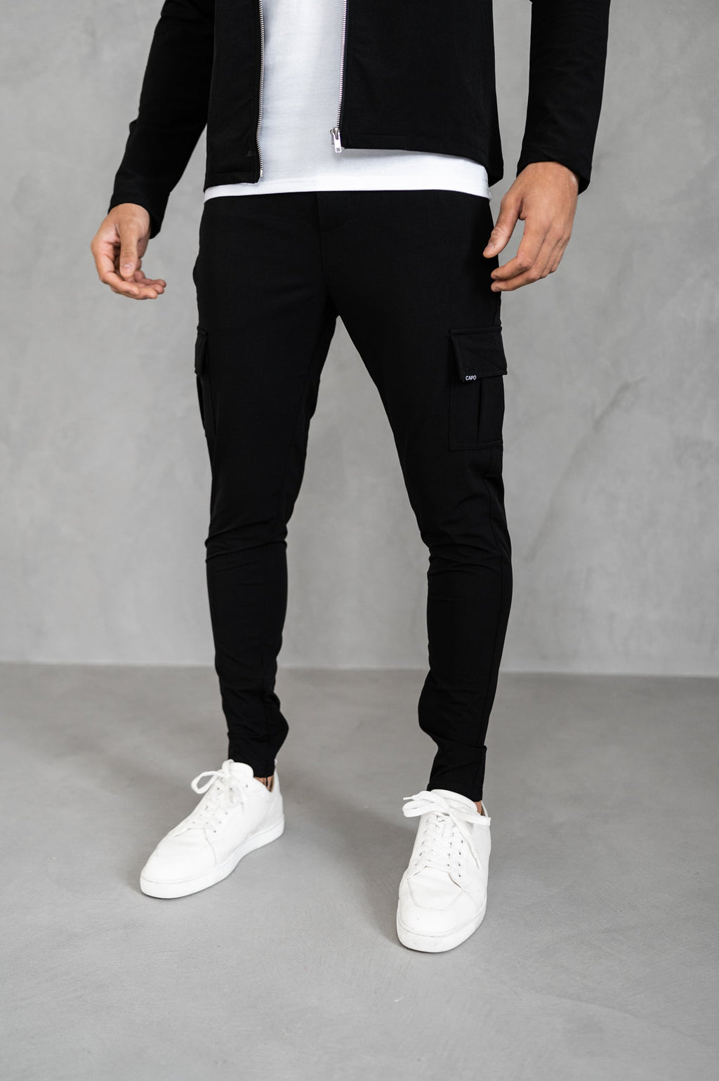 Men's Slim-Fit Cargo Pants with Side Pockets and Elastic Waistband