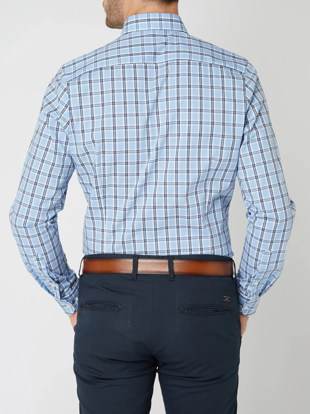 Men's Long-Sleeve Shirt with Check Pattern and Button-Down Collar