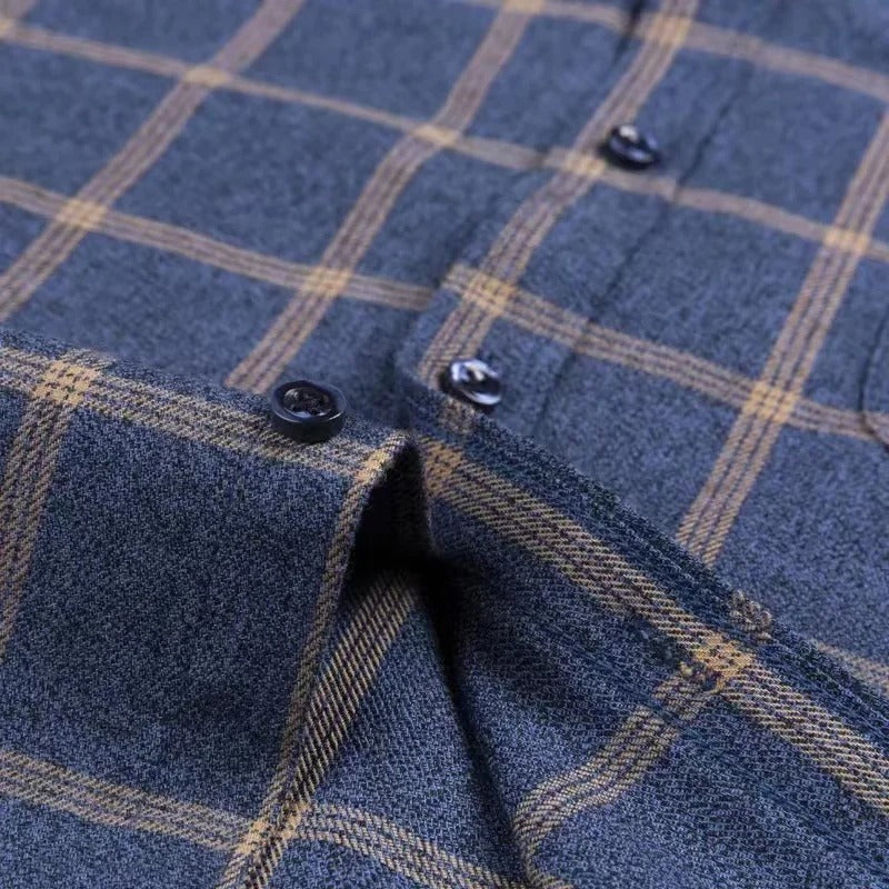 Men's Long-Sleeve Shirt with Check Pattern and Button-Down Collar