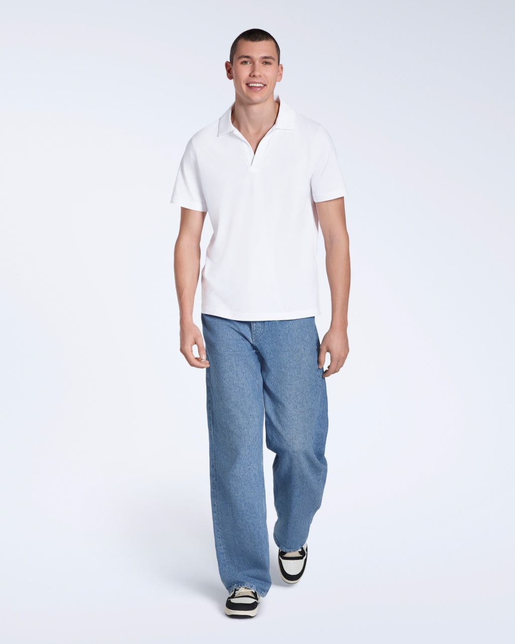 Men's Short-Sleeve Polo with Open Collar and Relaxed Fit