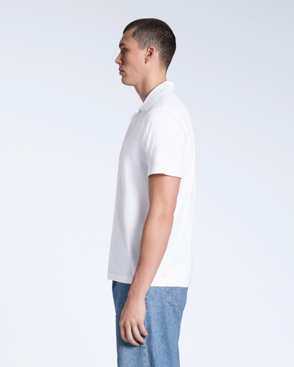 Men's Short-Sleeve Polo with Open Collar and Relaxed Fit