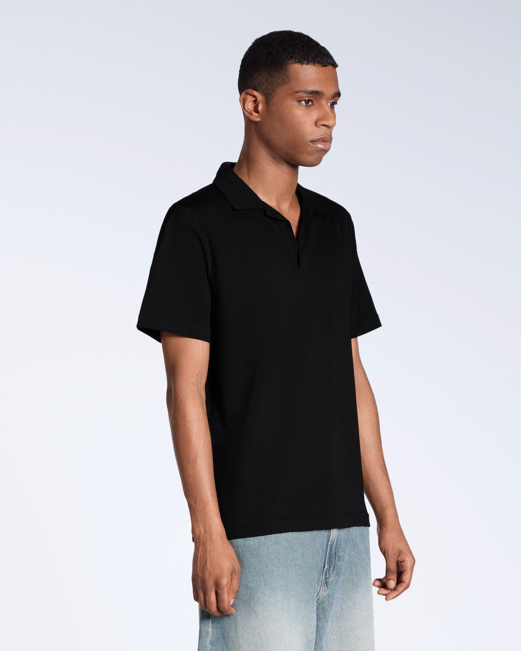 Men's Short-Sleeve Polo with Open Collar and Relaxed Fit