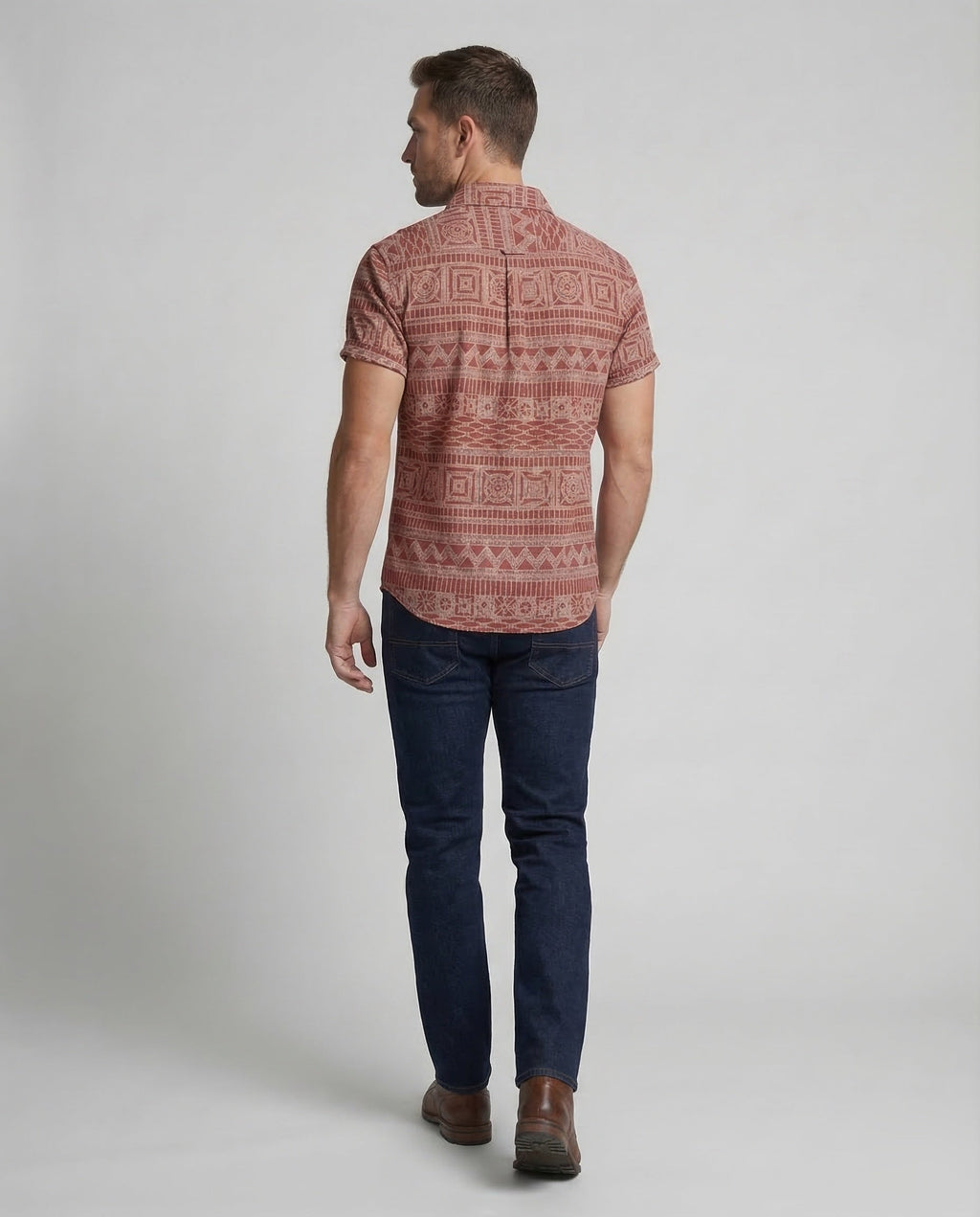 Men's Short-Sleeve Shirt with Ethnic Pattern and Classic Collar