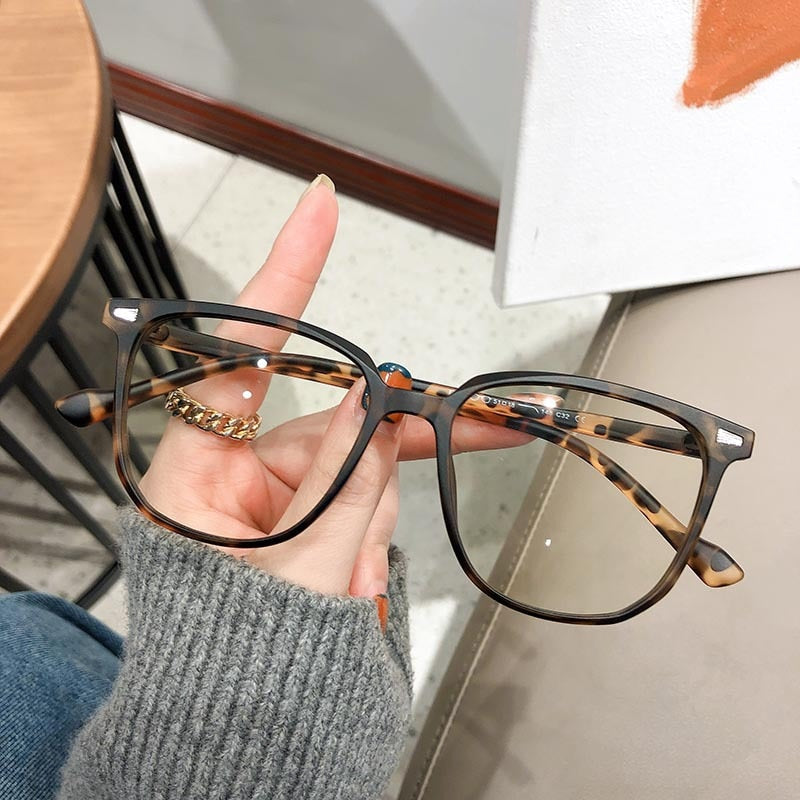 Women's Glasses with Blue Light Filter – Stylish and Functional