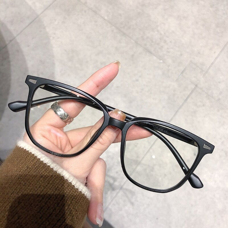 Women's Glasses with Blue Light Filter – Stylish and Functional